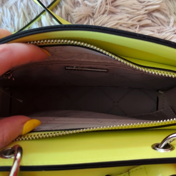 ❌SOLD❌TikTok Viral 🎥 Steve Madden Bevelyn Bag, "Lemon" - Picture 4 of 12